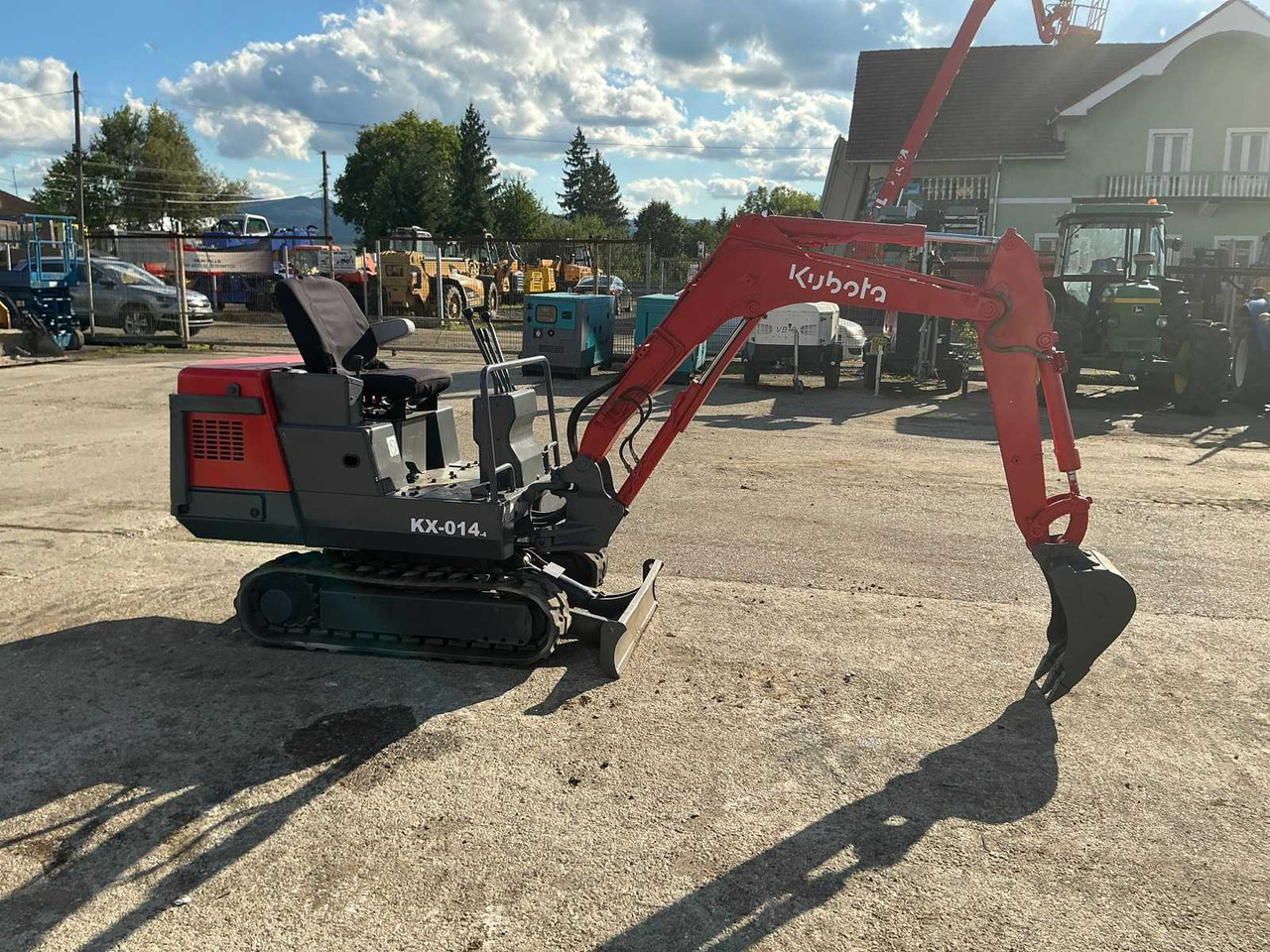 Mini excavator Kubota KX-014: picture 8