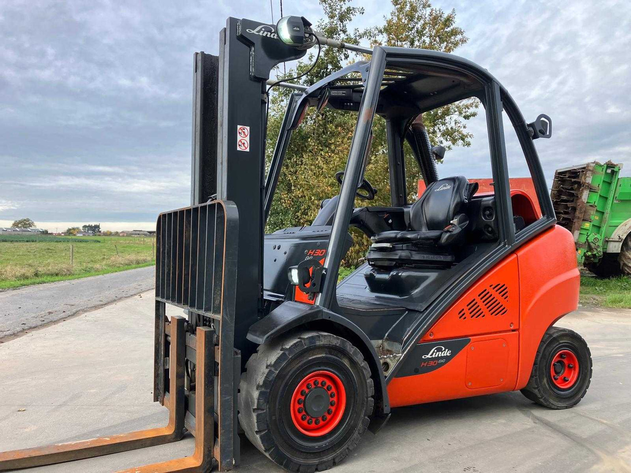 LINDE H30T-02 FORKLIFT 2019 - Forklift: picture 2 LINDE H30T-02 FORKLIFT 2019 - Forklift: picture 2