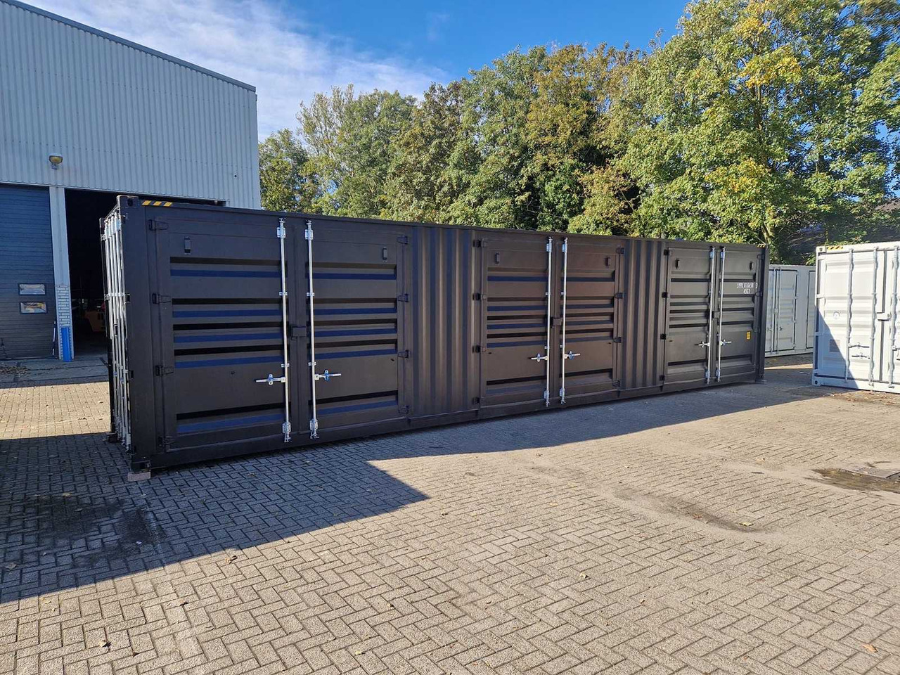 LYPU 40ft high cube zeecontainer met zijdeuren - Shipping container: picture 2 LYPU 40ft high cube zeecontainer met zijdeuren - Shipping container: picture 2