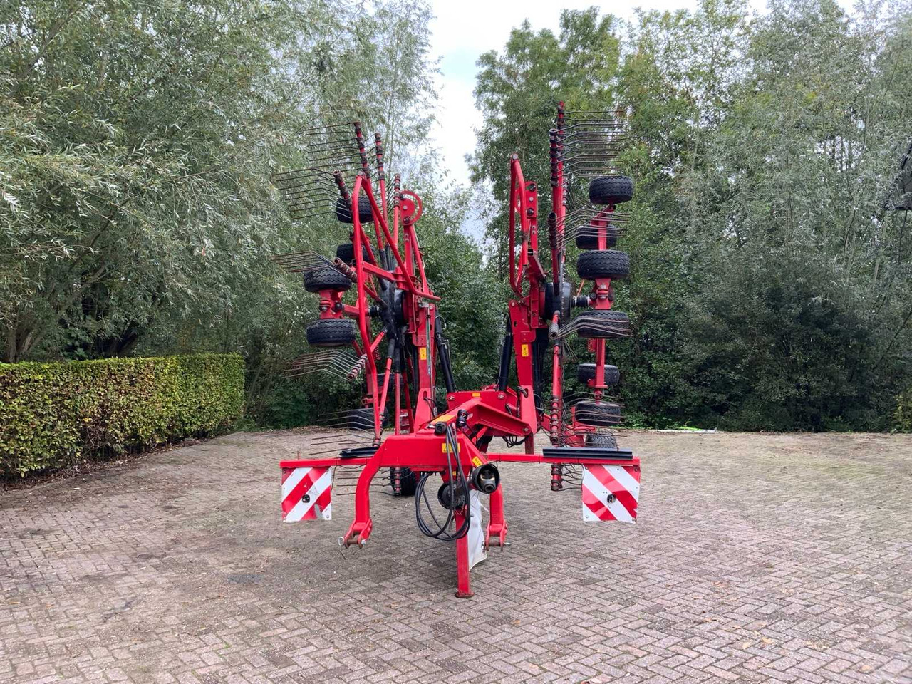 Lely Hibiscus 915 CD Vario - Hay and forage equipment: picture 3 Lely Hibiscus 915 CD Vario - Hay and forage equipment: picture 3
