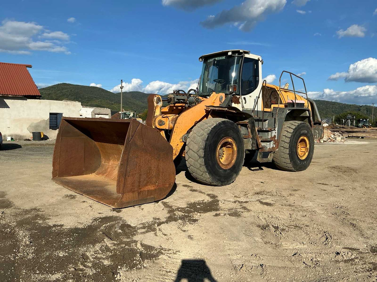Liebherr L576 - Wheel loader: picture 1 Liebherr L576 - Wheel loader: picture 1