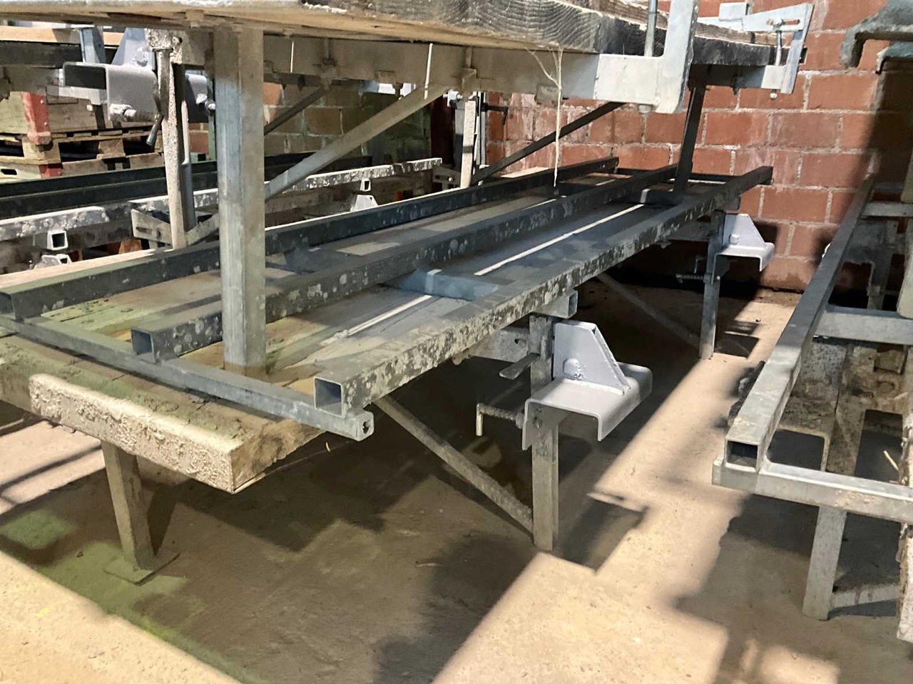 MBT CONCRETING PLATFORM (2X) - Aerial platform: picture 2 MBT CONCRETING PLATFORM (2X) - Aerial platform: picture 2