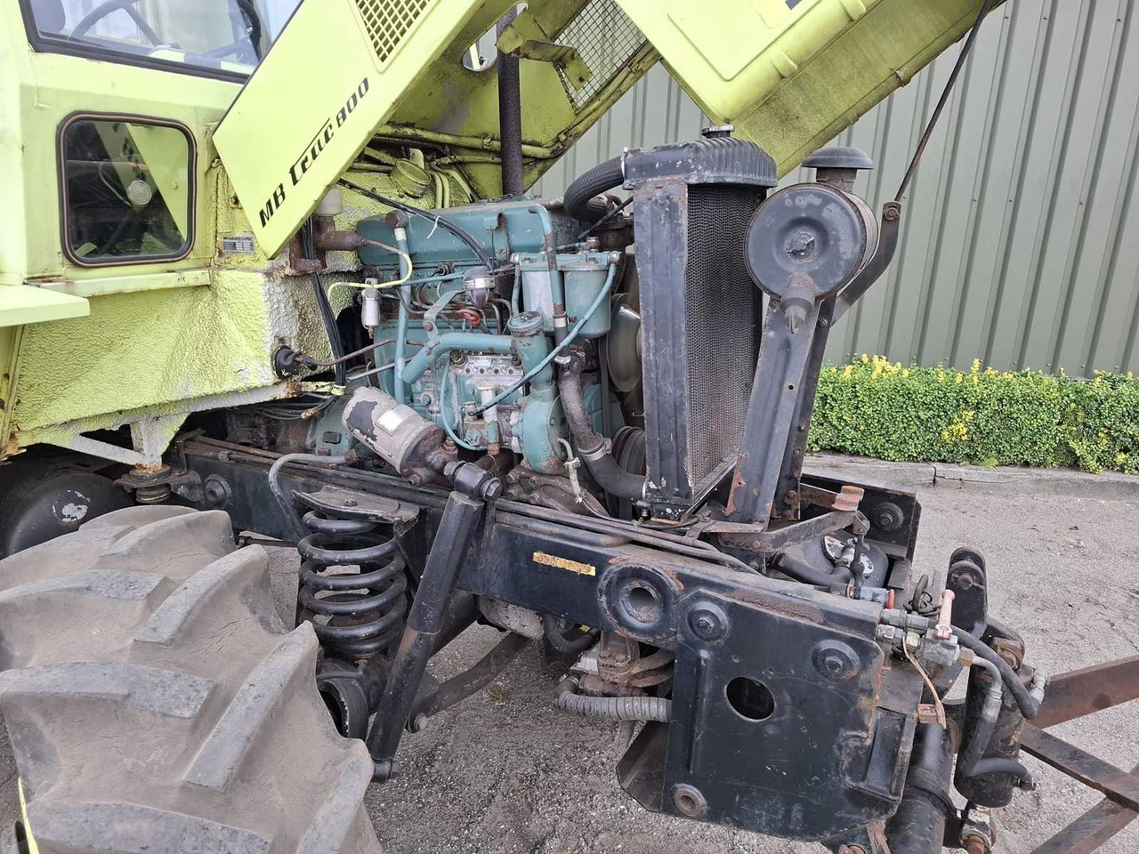 MERCEDES-BENZ - MB TRAC 800 - ALL-WHEEL DRIVE AGRICULTURAL TRACTOR - Farm tractor: picture 2 MERCEDES-BENZ - MB TRAC 800 - ALL-WHEEL DRIVE AGRICULTURAL TRACTOR - Farm tractor: picture 2