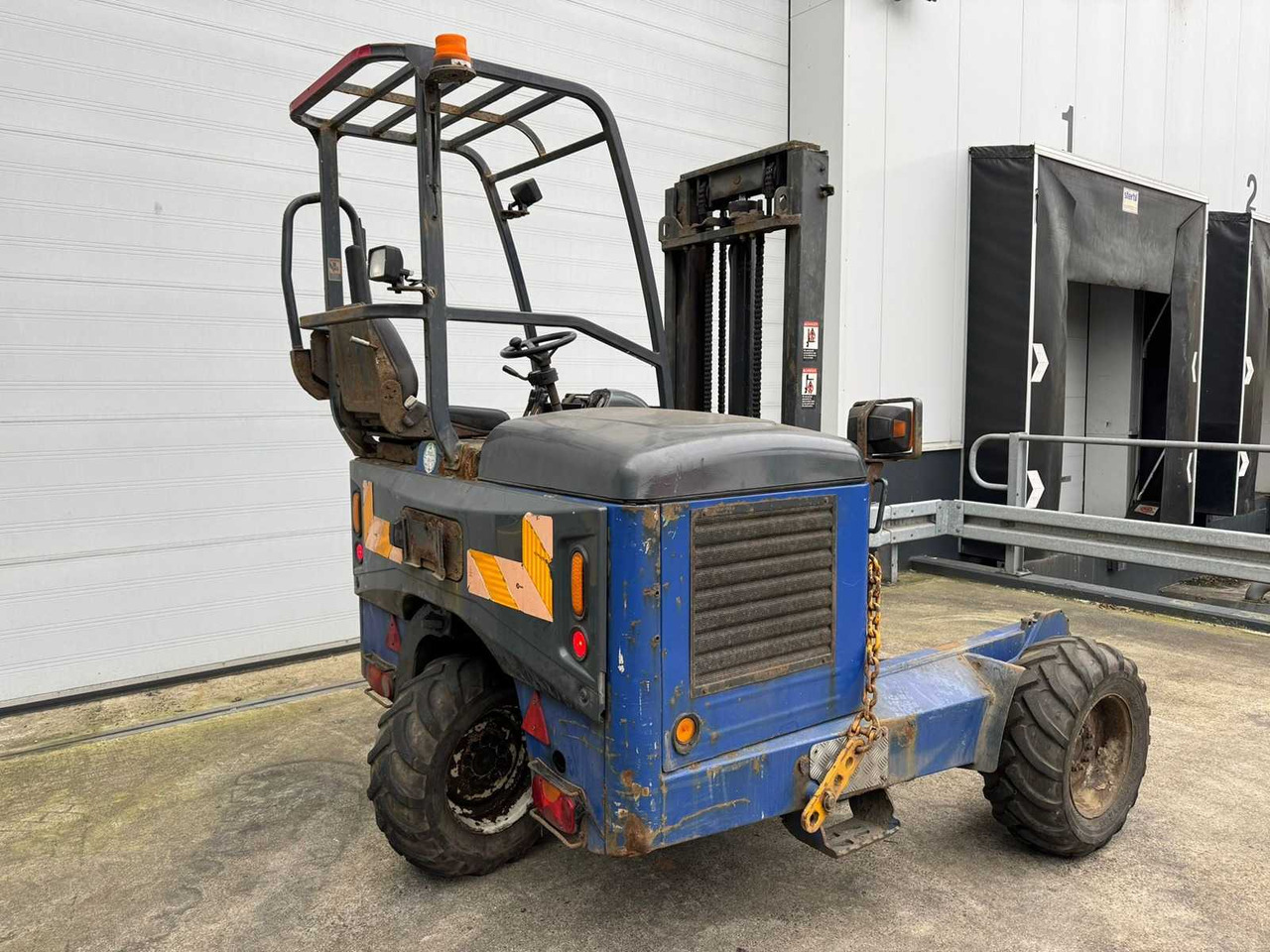 MOFFETT - 2006 - M-8-25.3-N - FORKLIFT - Forklift: picture 4 MOFFETT - 2006 - M-8-25.3-N - FORKLIFT - Forklift: picture 4
