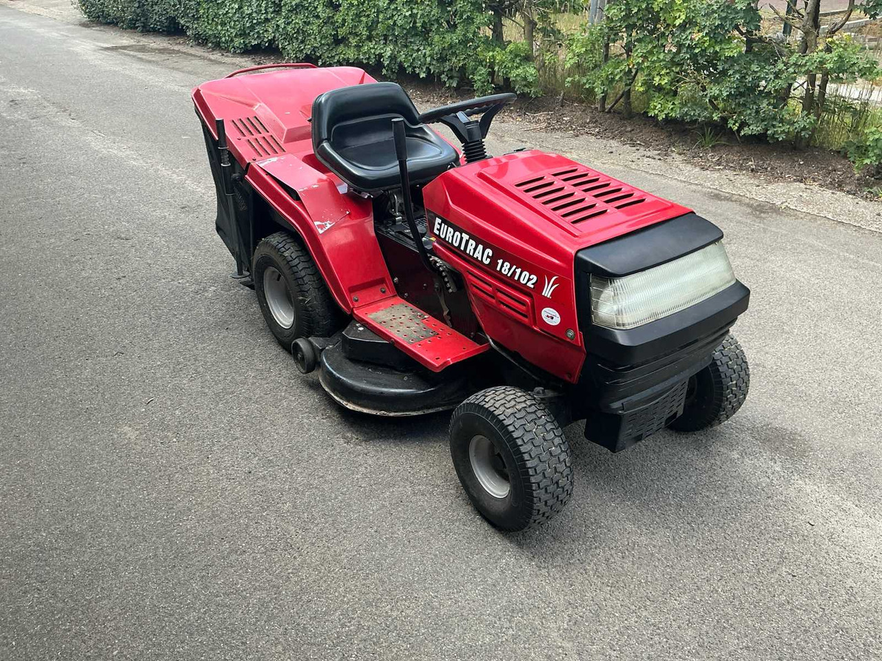 MTD Eurotrac 18/102 - Garden mower: picture 3 MTD Eurotrac 18/102 - Garden mower: picture 3