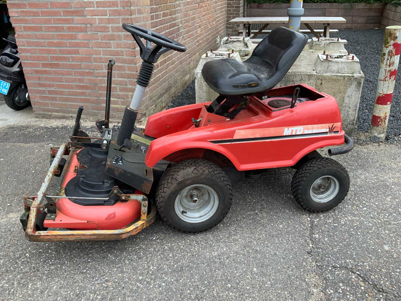 MTD Lawn mower - Garden mower: picture 2 MTD Lawn mower - Garden mower: picture 2