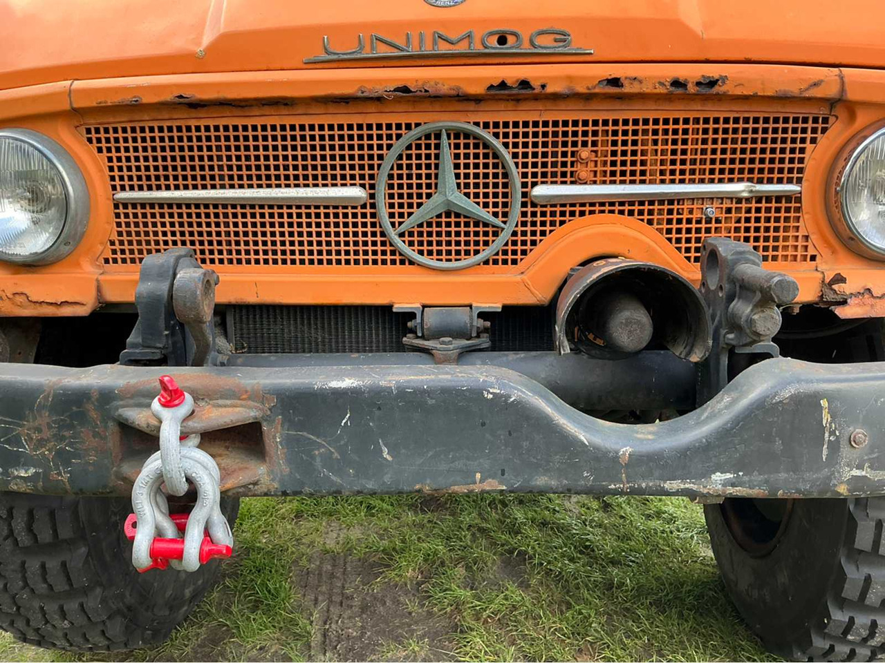 Farm trailer Mercedes-benz Unimog 406: picture 16