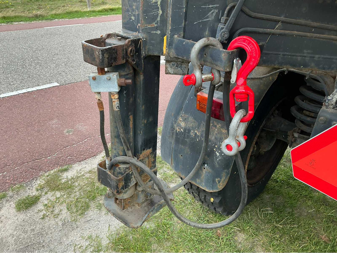 Farm trailer Mercedes-benz Unimog 406: picture 22