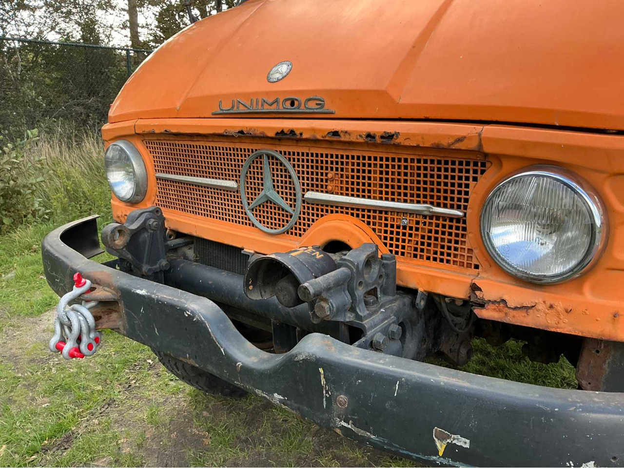 Farm trailer Mercedes-benz Unimog 406: picture 15