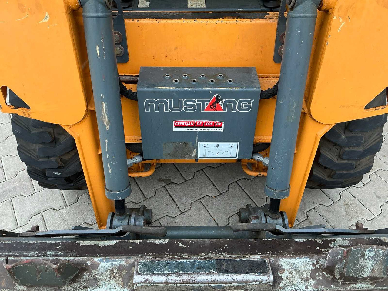 Mustang 2014 MUSTANG 2026 SKID STEER LOADER - Skid steer loader: picture 5 Mustang 2014 MUSTANG 2026 SKID STEER LOADER - Skid steer loader: picture 5