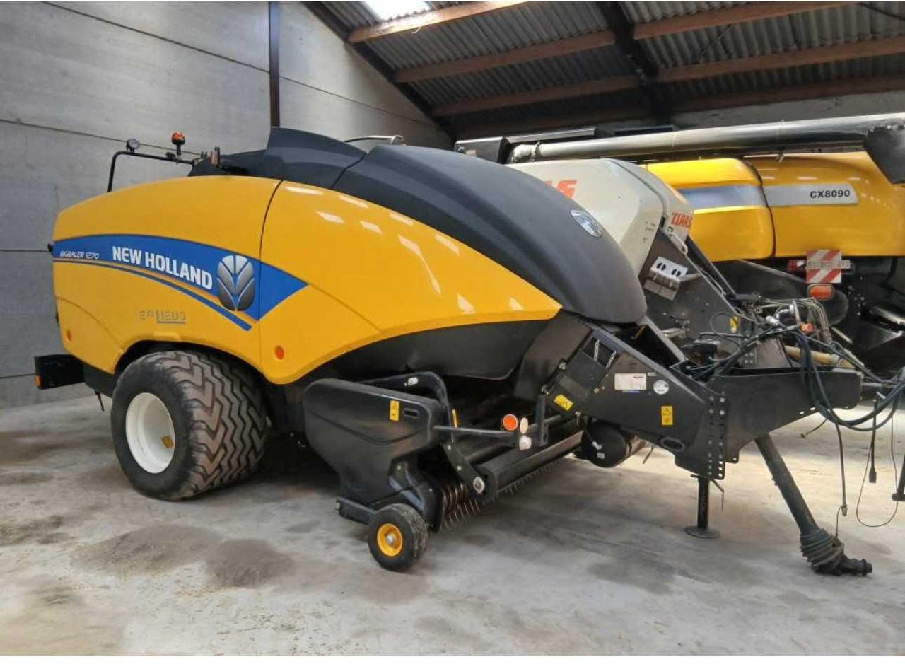 New Holland BB1270 - Square baler: picture 1 New Holland BB1270 - Square baler: picture 1