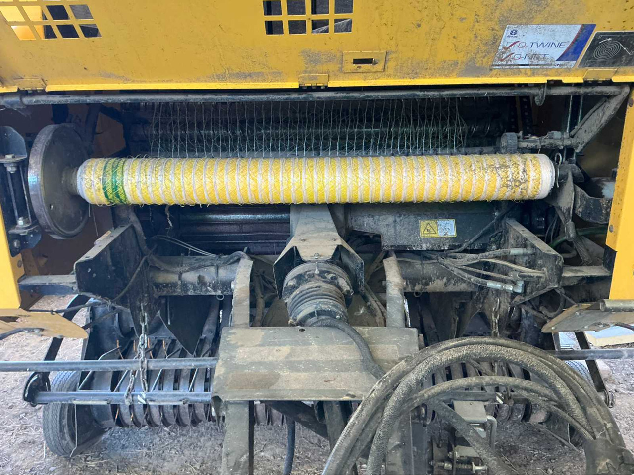 Round baler New Holland BR7070: picture 13