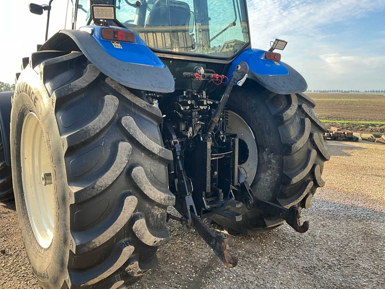 Farm tractor New holland TM165: picture 17