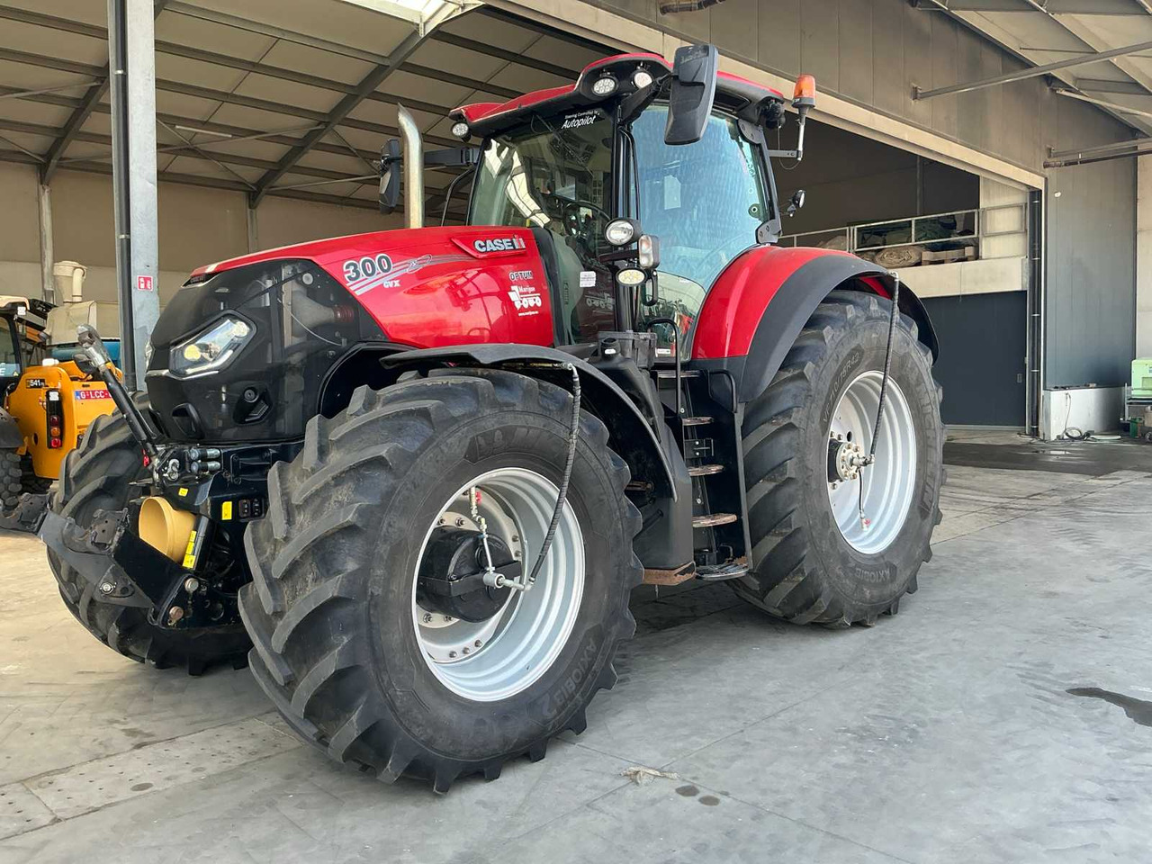 Optum 300 CVX - Farm tractor: picture 1 Optum 300 CVX - Farm tractor: picture 1
