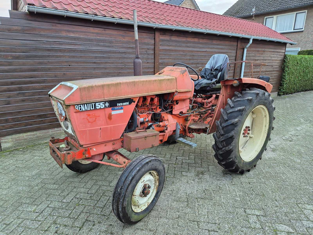 Renault 55 - Farm tractor: picture 1 Renault 55 - Farm tractor: picture 1