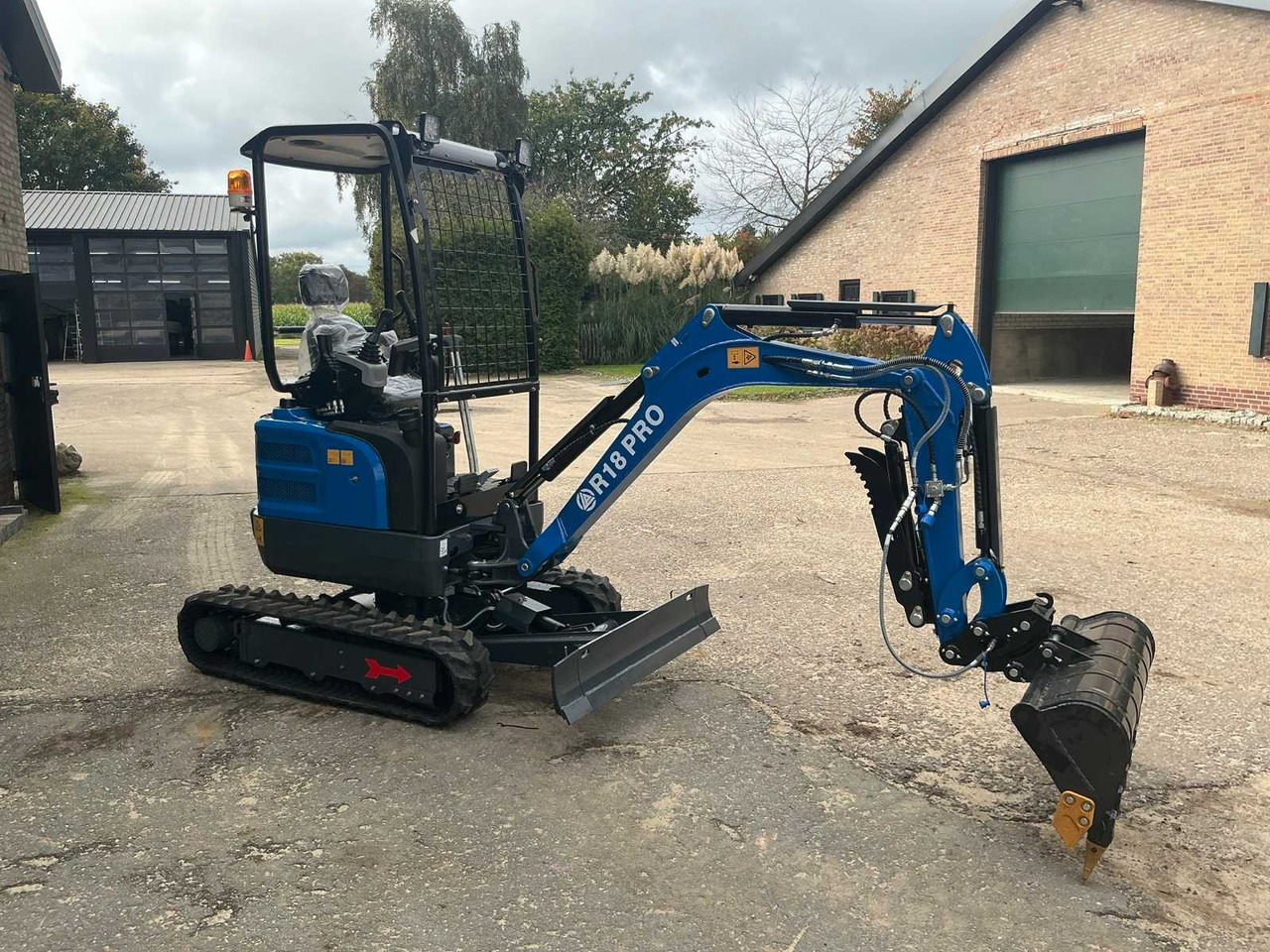 Rippa R18 Pro - Mini excavator: picture 4 Rippa R18 Pro - Mini excavator: picture 4