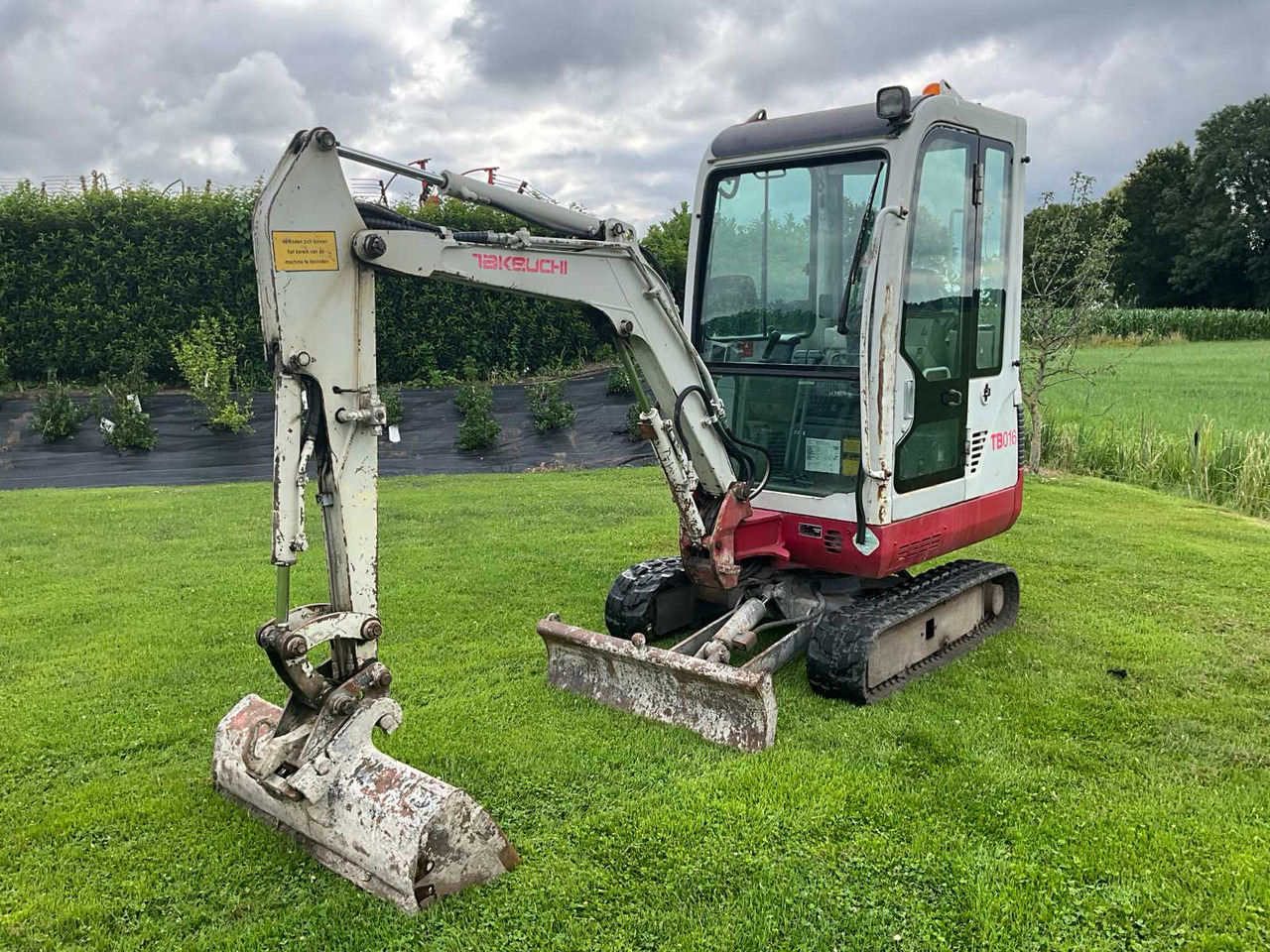 Takeuchi TB016 - Mini excavator: picture 1 Takeuchi TB016 - Mini excavator: picture 1