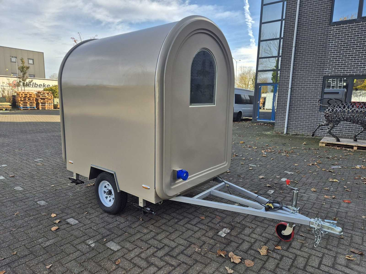 FOOD TRUCK BROWN - 2025 - Trailer: picture 4 FOOD TRUCK BROWN - 2025 - Trailer: picture 4