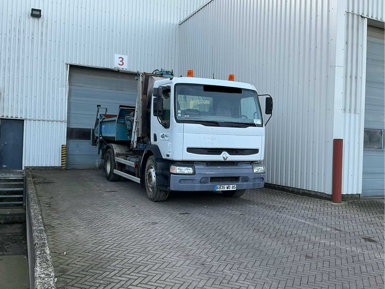 2001 RENAULT 22 AVA 320 DCI TRUCK - Truck: picture 1 2001 RENAULT 22 AVA 320 DCI TRUCK - Truck: picture 1