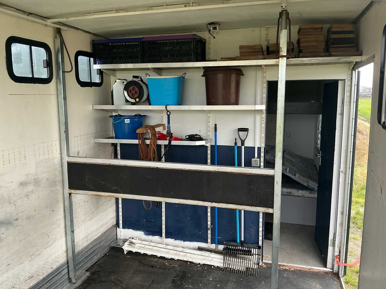 Truck 2004 MAN H09 CATTLE TRUCK: picture 14 Truck 2004 MAN H09 CATTLE TRUCK: picture 14