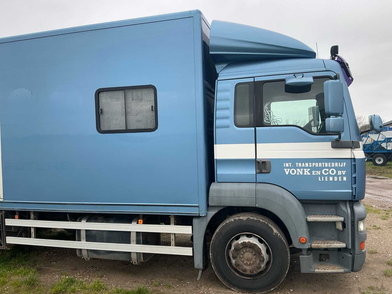 Truck 2004 MAN H09 CATTLE TRUCK: picture 7 Truck 2004 MAN H09 CATTLE TRUCK: picture 7