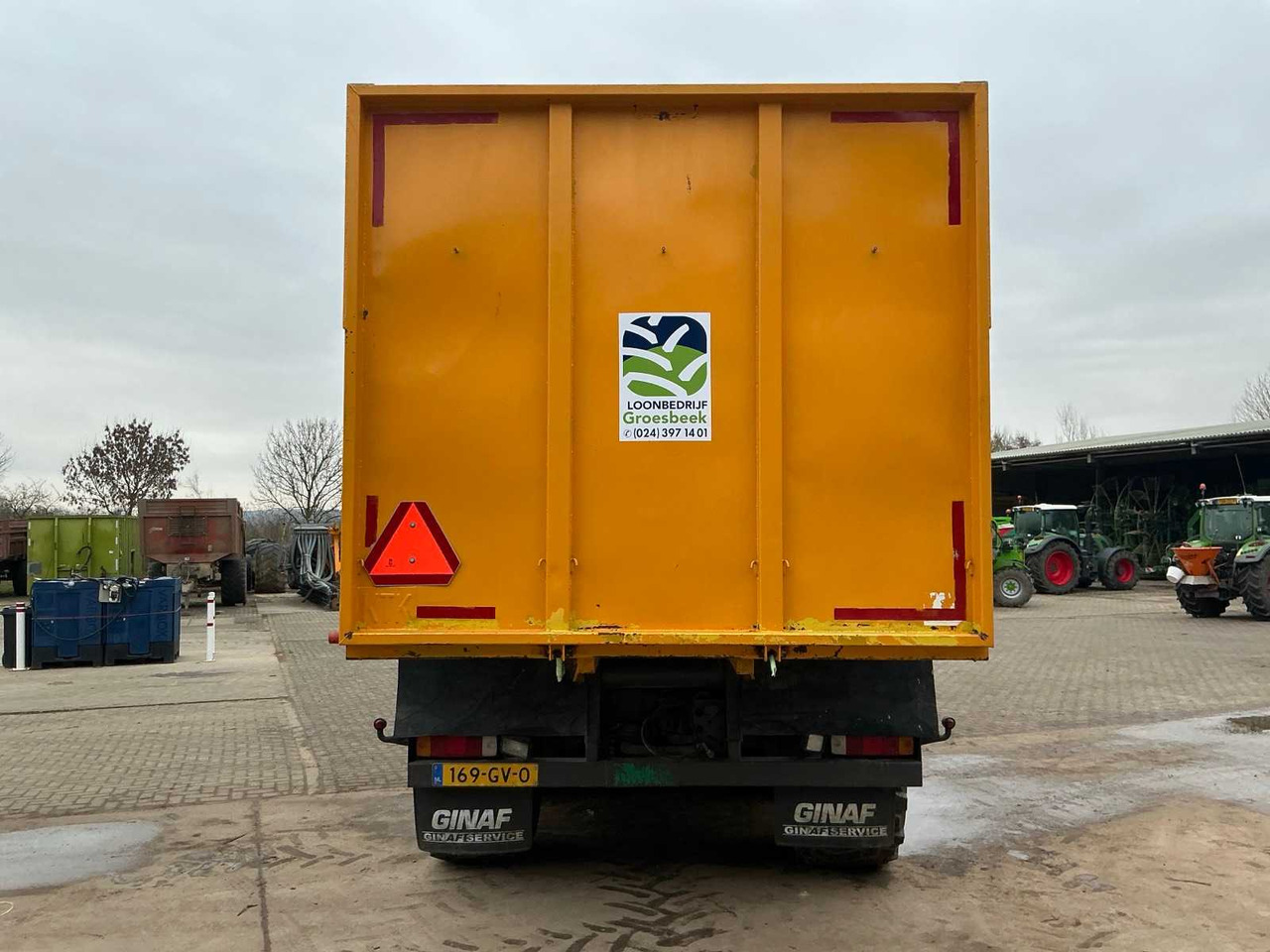 2005 GINAF GINC 3085 X4446 AGRICULTURAL TRUCK WITH TIPPER - Truck: picture 4 2005 GINAF GINC 3085 X4446 AGRICULTURAL TRUCK WITH TIPPER - Truck: picture 4