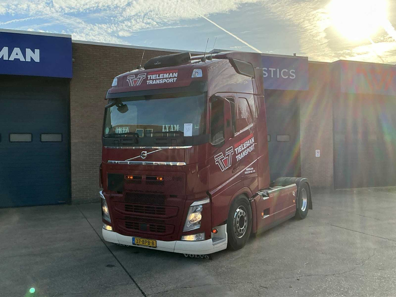 2019 VOLVO FH SEMI-TRAILER TRACTOR - Truck: picture 2 2019 VOLVO FH SEMI-TRAILER TRACTOR - Truck: picture 2