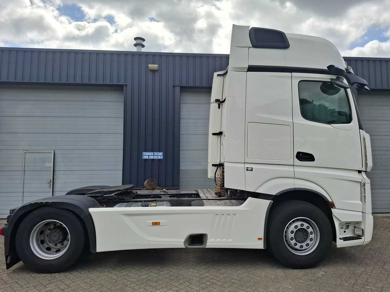 2022 MERCEDES-BENZ ACTROS 1945 4X2 GIGASPACE TRUCK - Truck: picture 4 2022 MERCEDES-BENZ ACTROS 1945 4X2 GIGASPACE TRUCK - Truck: picture 4