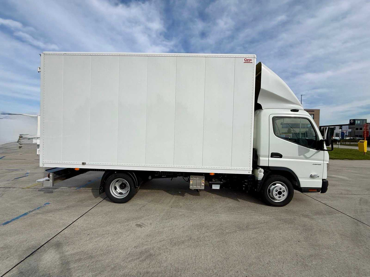 2024 MITSUBISHI FUSO TRUCK - Truck: picture 5 2024 MITSUBISHI FUSO TRUCK - Truck: picture 5