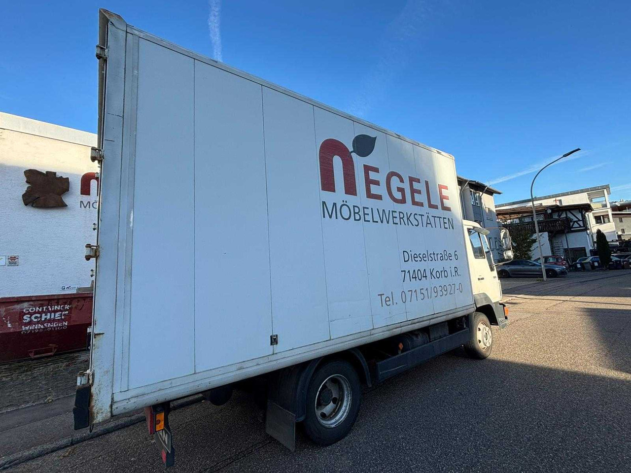 MAN 8-163 / L 2000 TRUCK WITH BOX - Truck: picture 4 MAN 8-163 / L 2000 TRUCK WITH BOX - Truck: picture 4