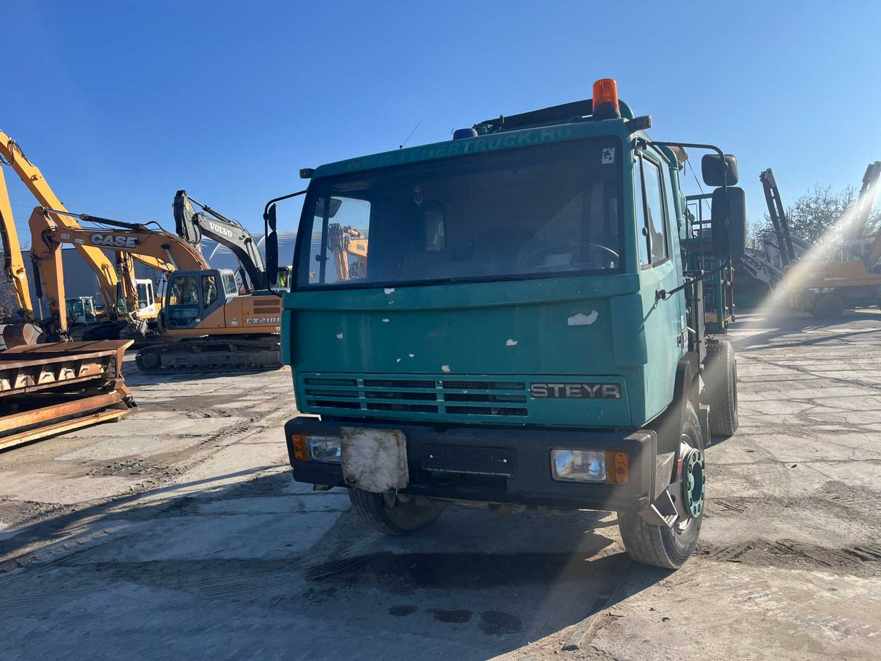 TRUCK - Truck: picture 2 TRUCK - Truck: picture 2