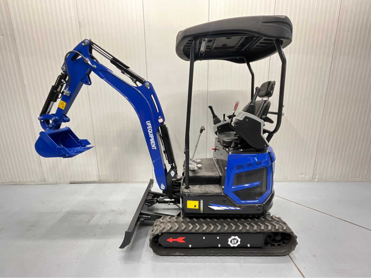 ULTRA FORCE EQUIPMENT CRAWLER EXCAVATOR, KUBOTA DIESEL ENGINE - 2025 INCL. 3 BUCKETS - NM-1800KG - Excavator: picture 2 ULTRA FORCE EQUIPMENT CRAWLER EXCAVATOR, KUBOTA DIESEL ENGINE - 2025 INCL. 3 BUCKETS - NM-1800KG - Excavator: picture 2