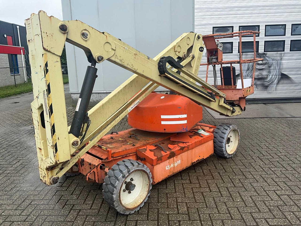 "UPRIGHT" - AB38N - ARTICULATED TELESCOPIC BOOM LIFT - 2007 - Aerial platform: picture 3 "UPRIGHT" - AB38N - ARTICULATED TELESCOPIC BOOM LIFT - 2007 - Aerial platform: picture 3
