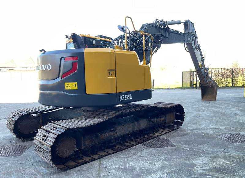 VOLVO - 2014 - ECR 235 DL - CRAWLER EXCAVATOR - Wheel excavator: picture 5 VOLVO - 2014 - ECR 235 DL - CRAWLER EXCAVATOR - Wheel excavator: picture 5