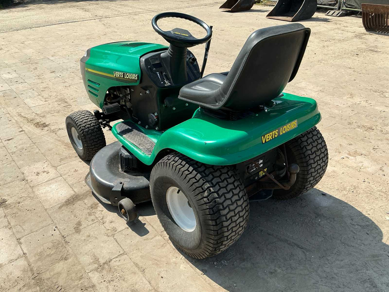 Verts Loisirs VL155H42 - Garden mower: picture 3 Verts Loisirs VL155H42 - Garden mower: picture 3