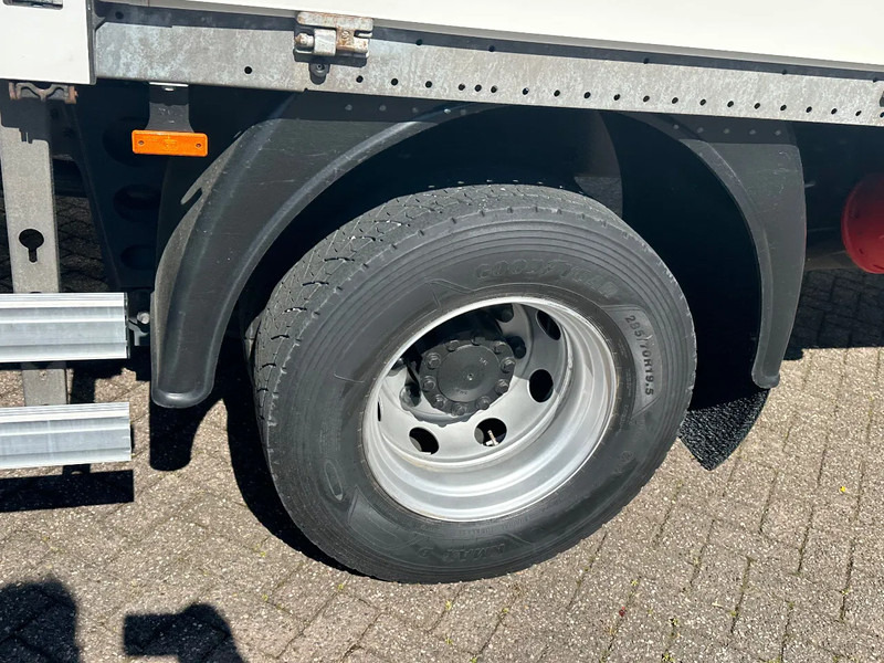 Curtainsider truck DAF LF 260 LF260.16 EURO6. 2022. Schuifzeil bakwagen met Laadklep.: picture 10