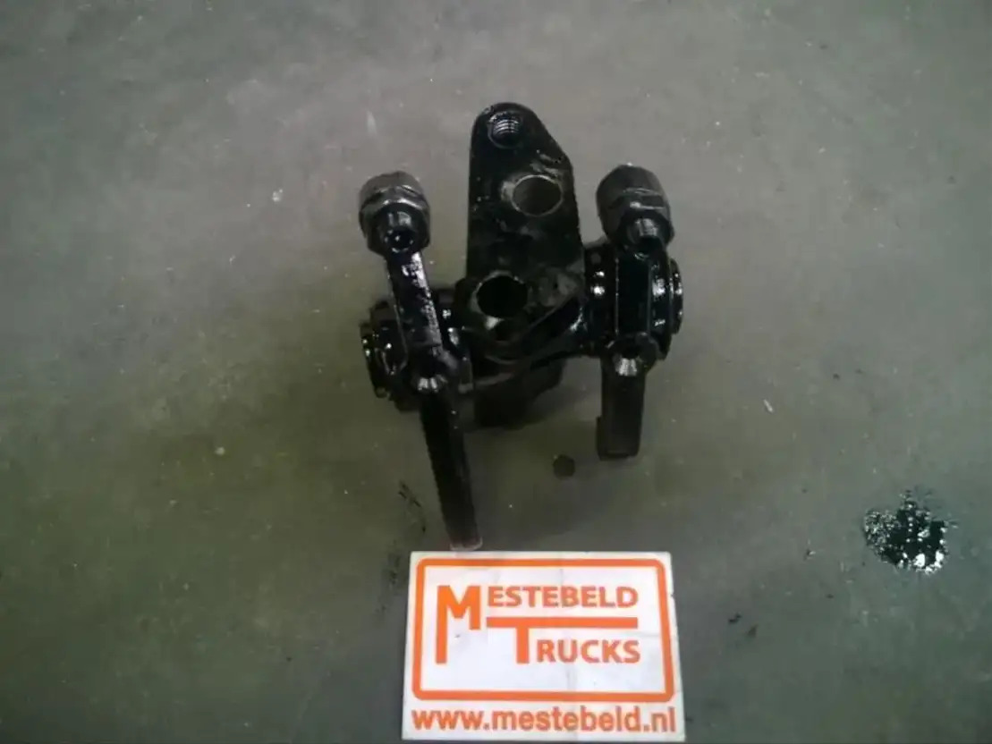 DAF Tuimelaarassteun + tuimelaars XE315C1 - Engine for Truck: picture 1 DAF Tuimelaarassteun + tuimelaars XE315C1 - Engine for Truck: picture 1