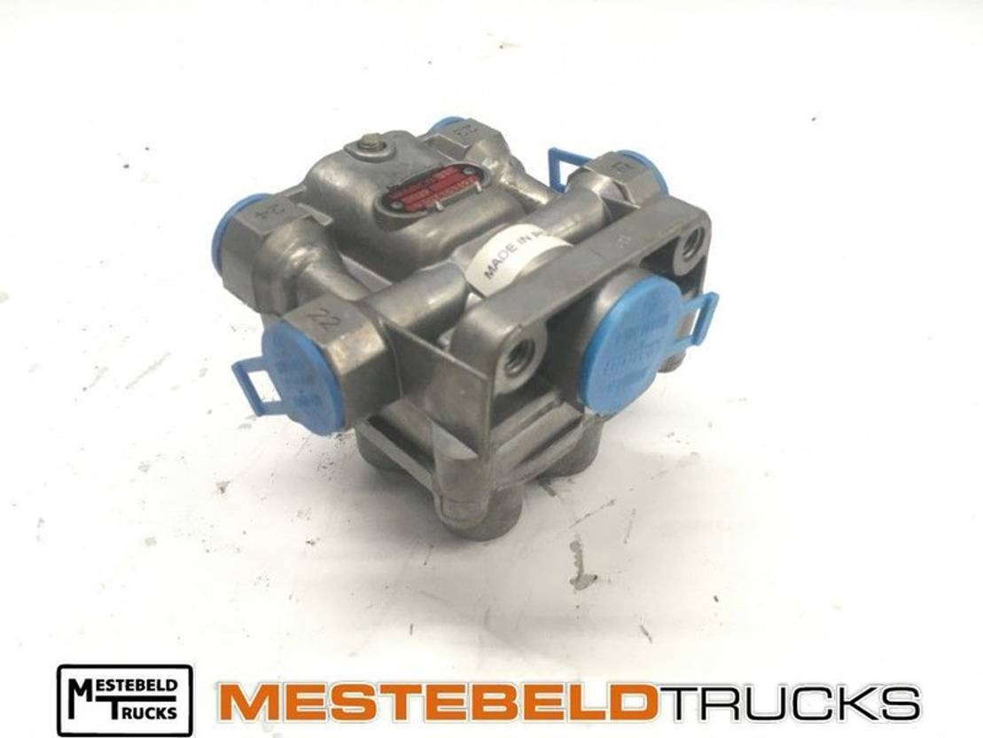 DAF Vierkringsventiel - Brake valve for Truck: picture 1 DAF Vierkringsventiel - Brake valve for Truck: picture 1