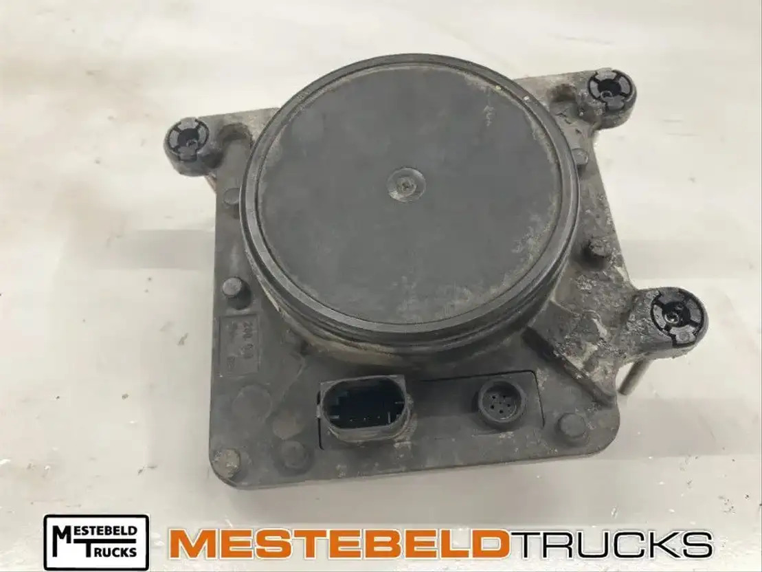 Mercedes-Benz Afstand controle unit - Electrical system for Truck: picture 1 Mercedes-Benz Afstand controle unit - Electrical system for Truck: picture 1