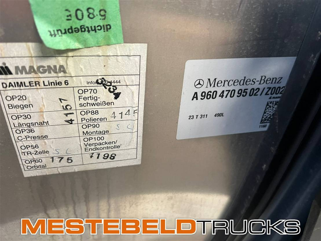 Mercedes-Benz Brandstoftank 490 liter - Fuel processing/ Fuel delivery for Truck: picture 3 Mercedes-Benz Brandstoftank 490 liter - Fuel processing/ Fuel delivery for Truck: picture 3