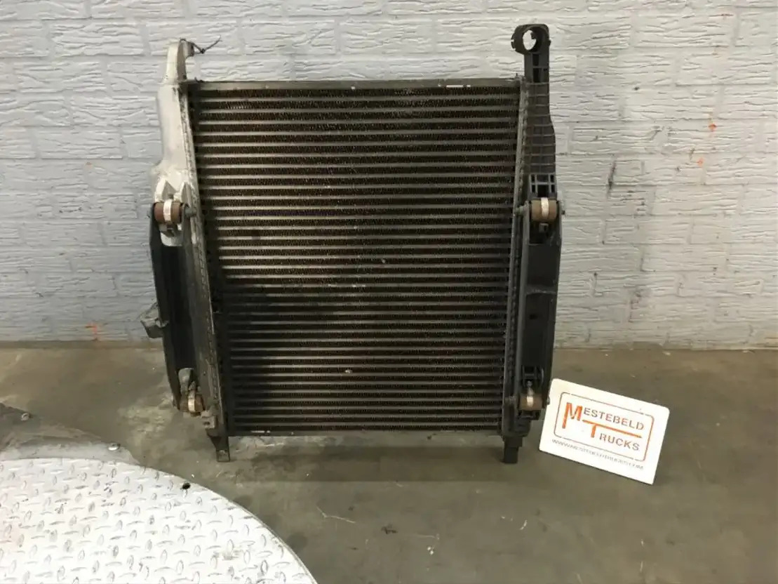 Mercedes-Benz Intercooler Axor - Cooling system for Truck: picture 1 Mercedes-Benz Intercooler Axor - Cooling system for Truck: picture 1
