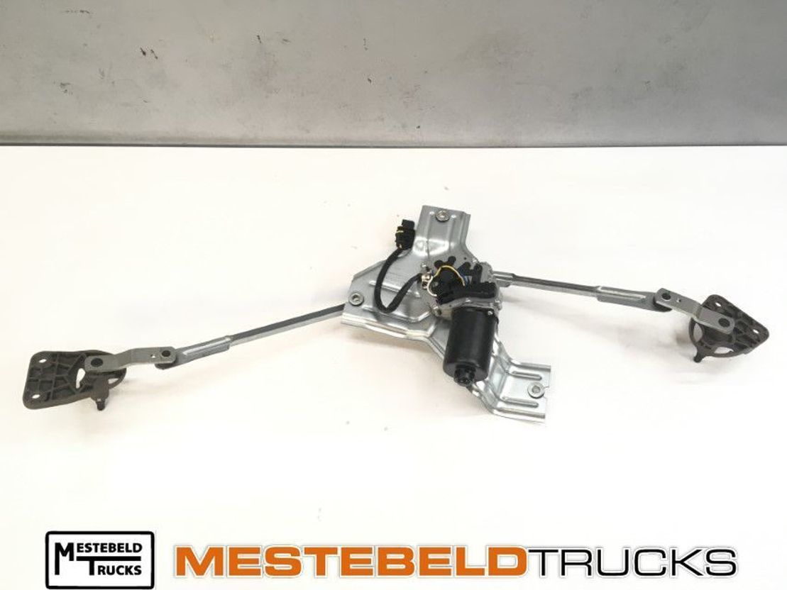 Mercedes-Benz Ruitenwissermechanisme - Cab and interior for Truck: picture 2 Mercedes-Benz Ruitenwissermechanisme - Cab and interior for Truck: picture 2