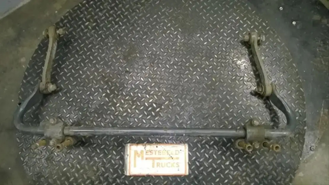 Renault Stabilisatorstang vooras - Front axle for Truck: picture 1 Renault Stabilisatorstang vooras - Front axle for Truck: picture 1