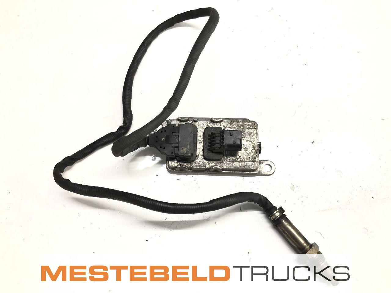 Scania Nox Sensor - Muffler/ Exhaust system for Truck: picture 1 Scania Nox Sensor - Muffler/ Exhaust system for Truck: picture 1