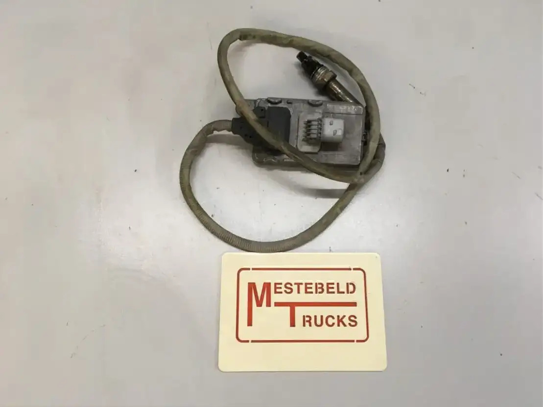 Scania Nox sensor - Muffler/ Exhaust system for Truck: picture 1 Scania Nox sensor - Muffler/ Exhaust system for Truck: picture 1