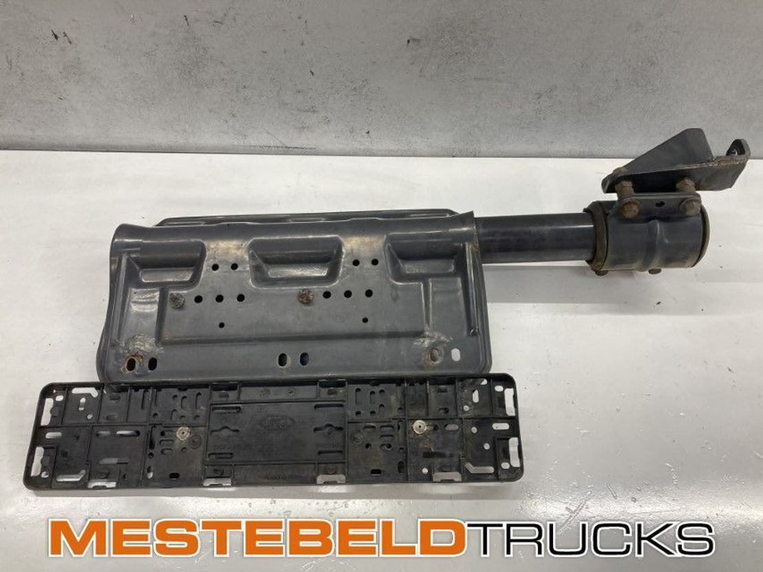 Scania Spatbordsteun links - Frame/ Chassis for Truck: picture 1 Scania Spatbordsteun links - Frame/ Chassis for Truck: picture 1