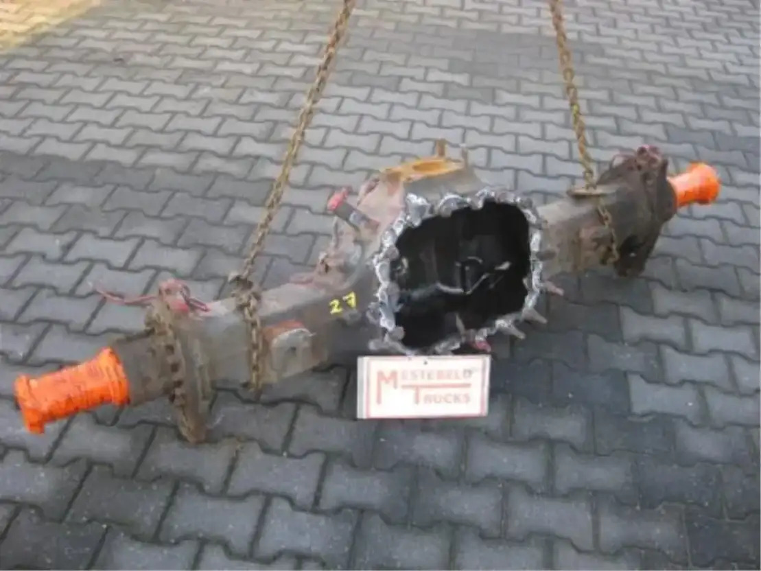 Volvo Achterasbanjo - Rear axle for Truck: picture 1 Volvo Achterasbanjo - Rear axle for Truck: picture 1
