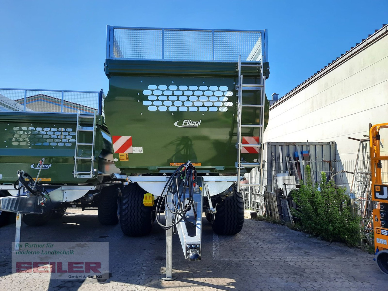 Fliegl TMK 200 FOX 27m³ - Farm tipping trailer/ Dumper: picture 3 Fliegl TMK 200 FOX 27m³ - Farm tipping trailer/ Dumper: picture 3