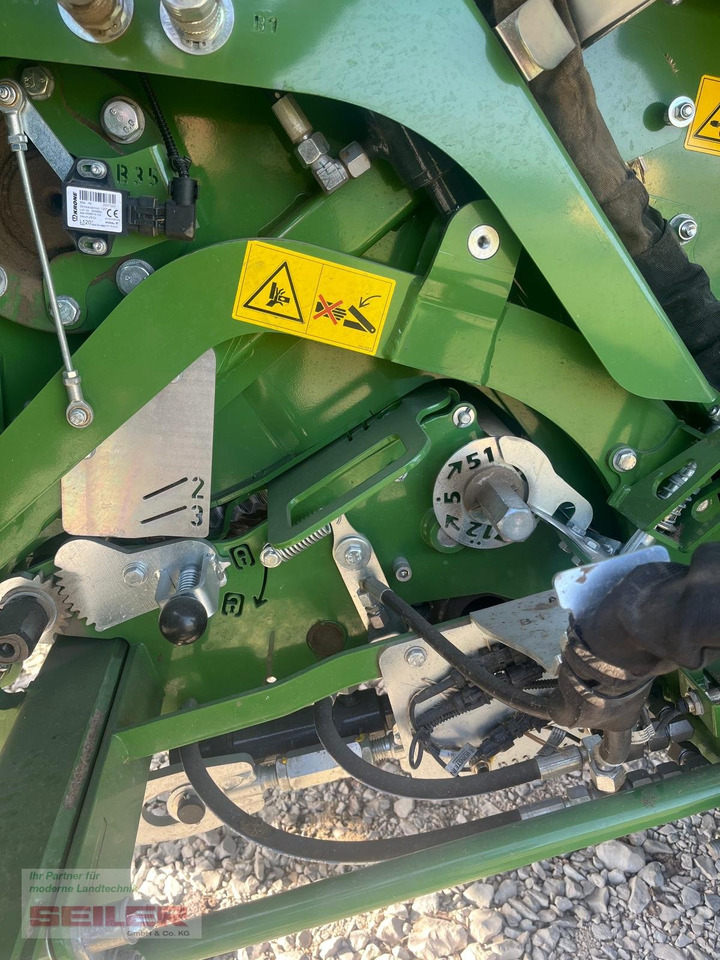 Square baler, Bale wrapper Krone Big Pack 1270 VC: picture 12