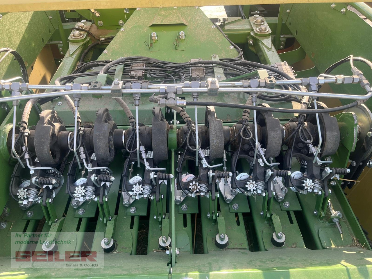 Square baler, Bale wrapper Krone Big Pack 1270 VC: picture 11